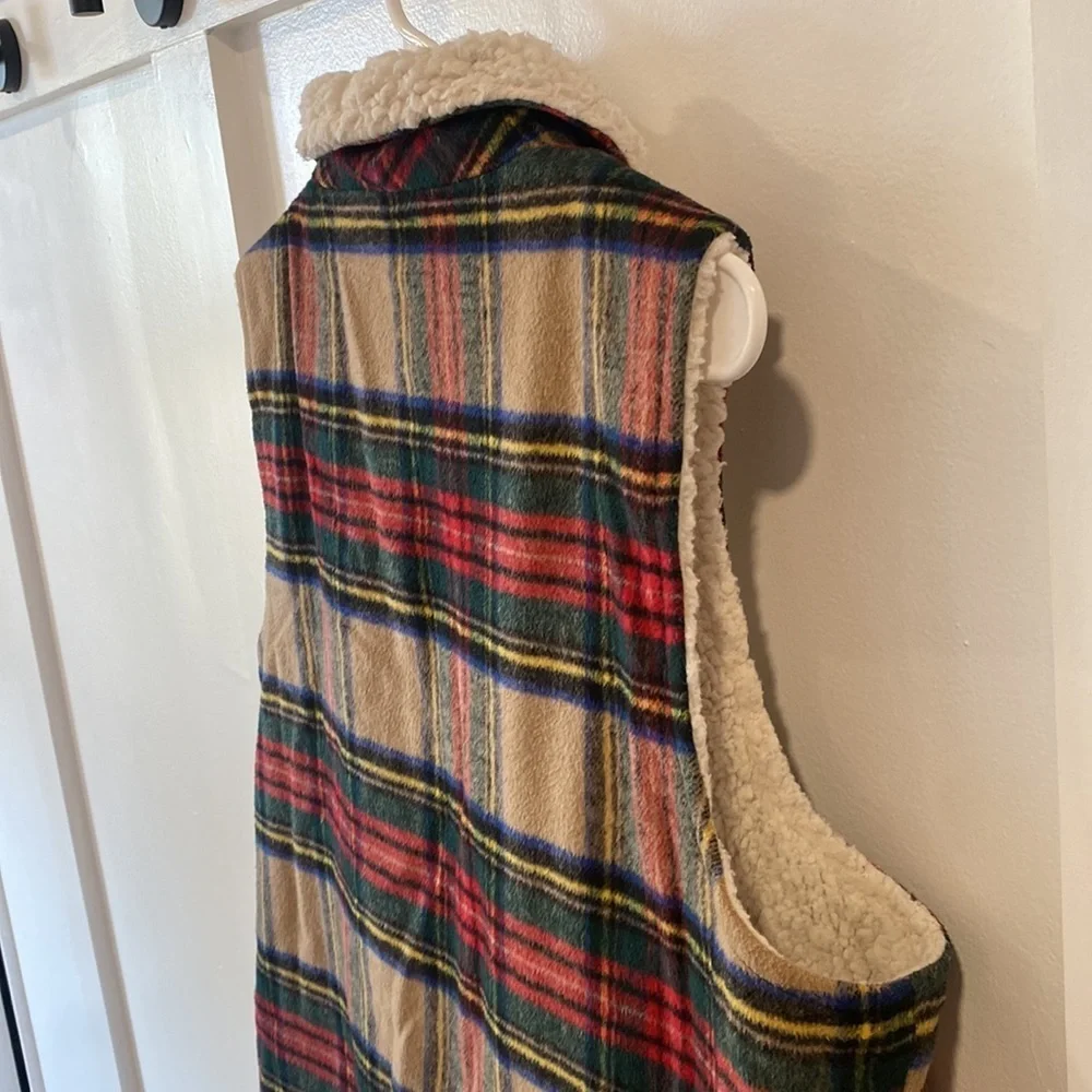 MAURICES plaid open front vest